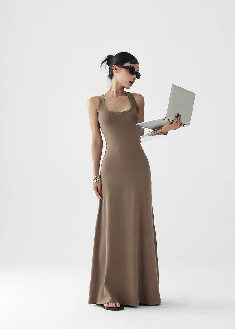 Slim back design long dress / AS1315
