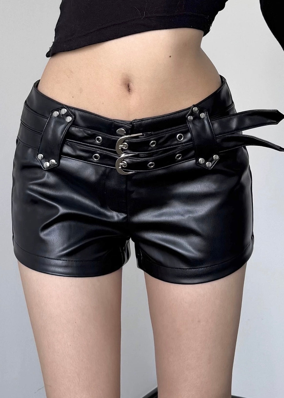 ダブルベルトPUレザーショーツ / VO1318