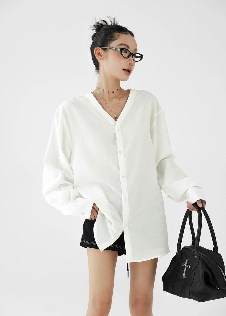Loose single-breasted V-neck shirt / AS1316