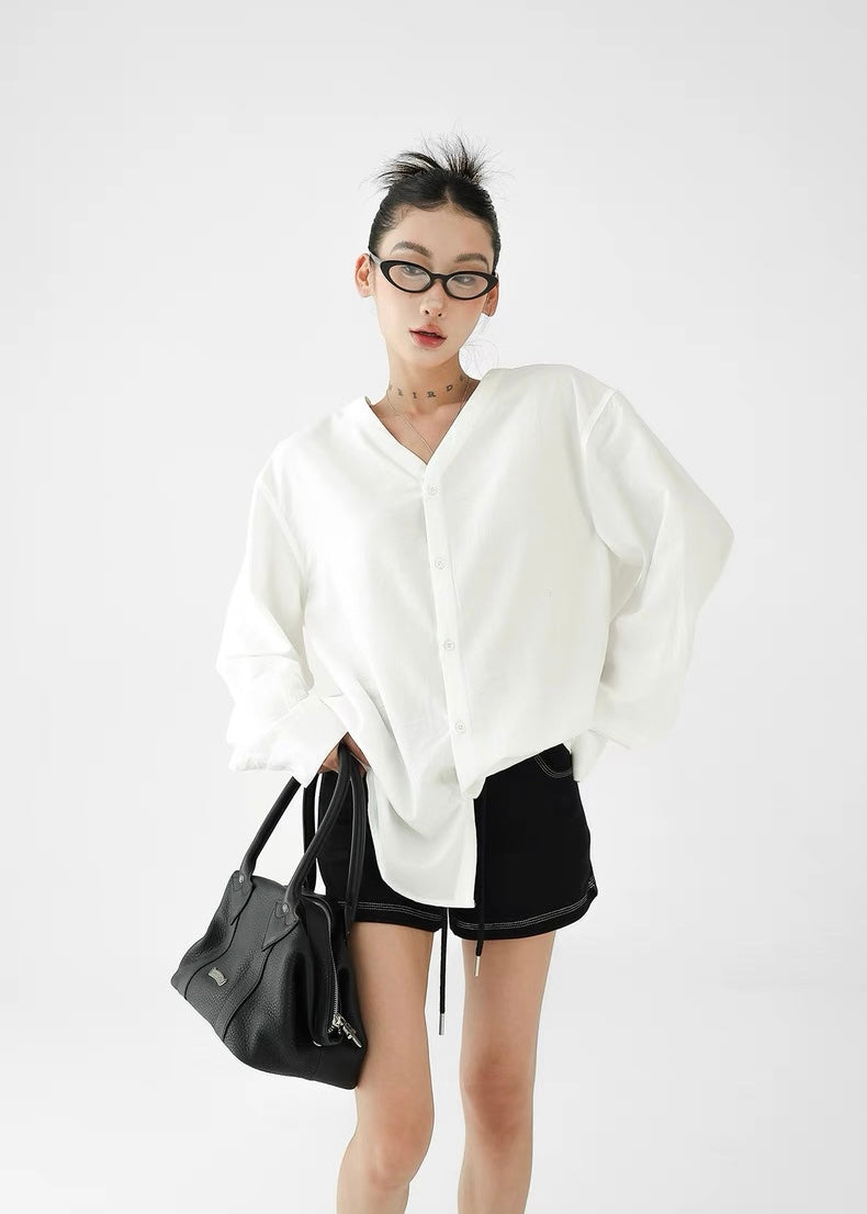 Loose single-breasted V-neck shirt / AS1316