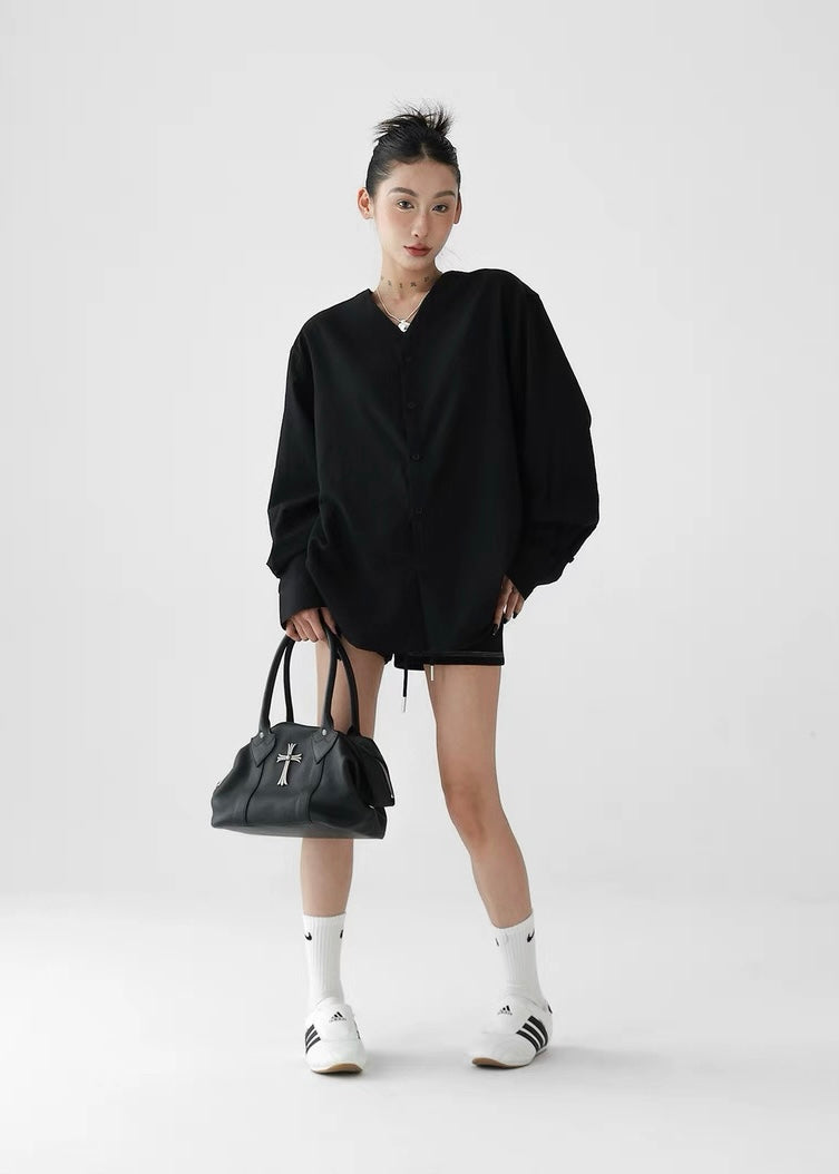 Loose single-breasted V-neck shirt / AS1316