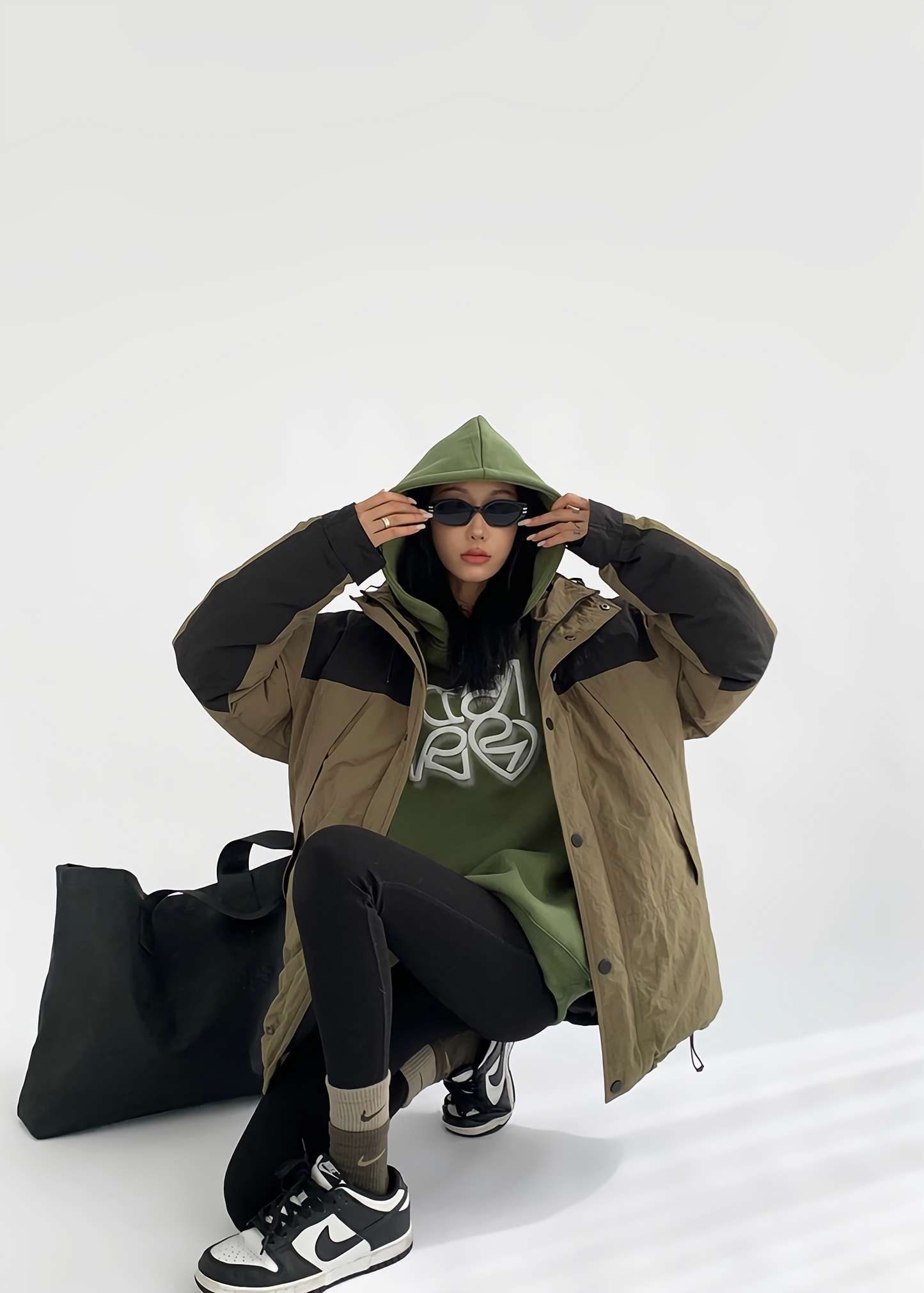 Logo Big Silhouette Hoodie / AS1141