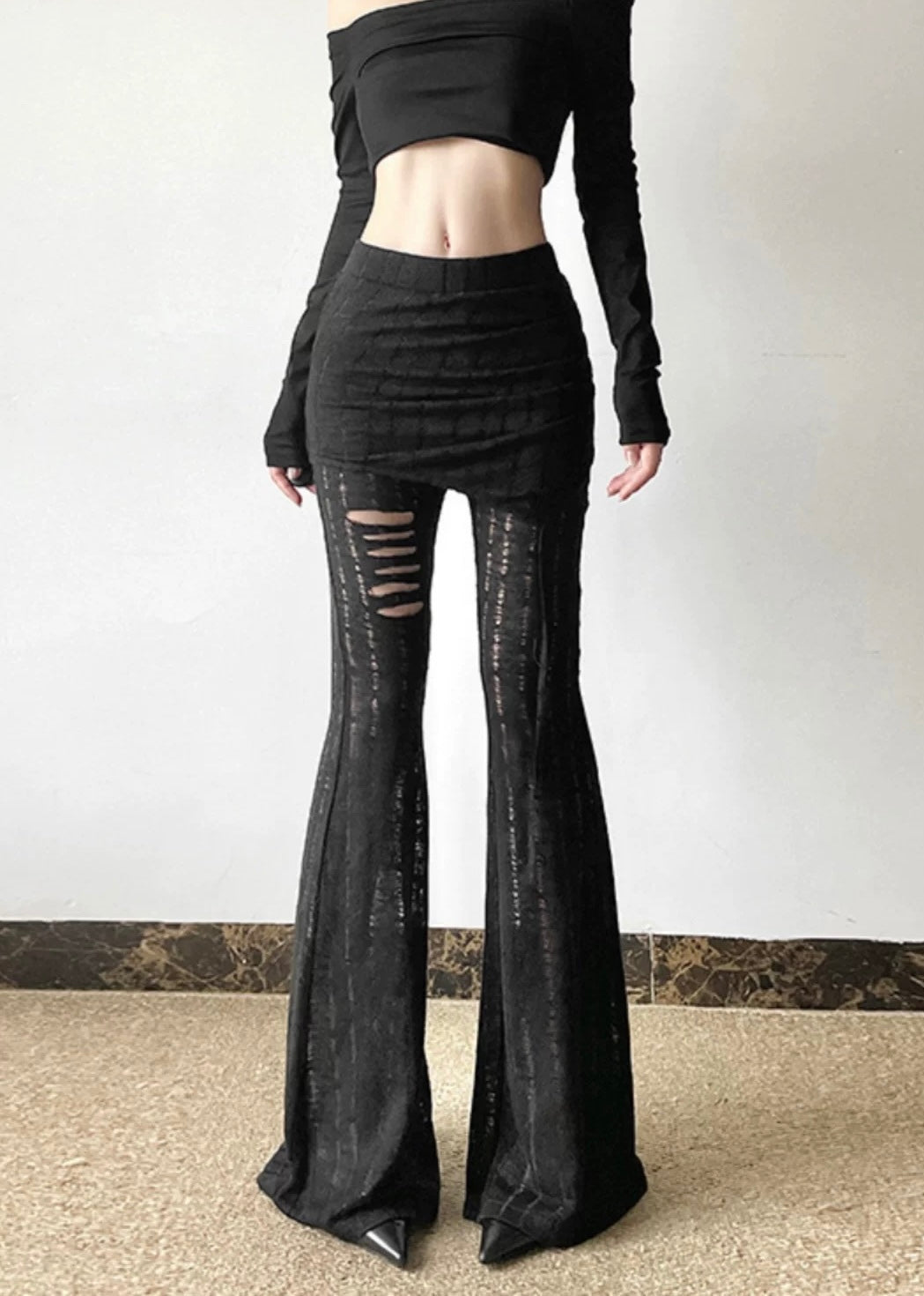 カットアウトフレアパンツ / VO1249