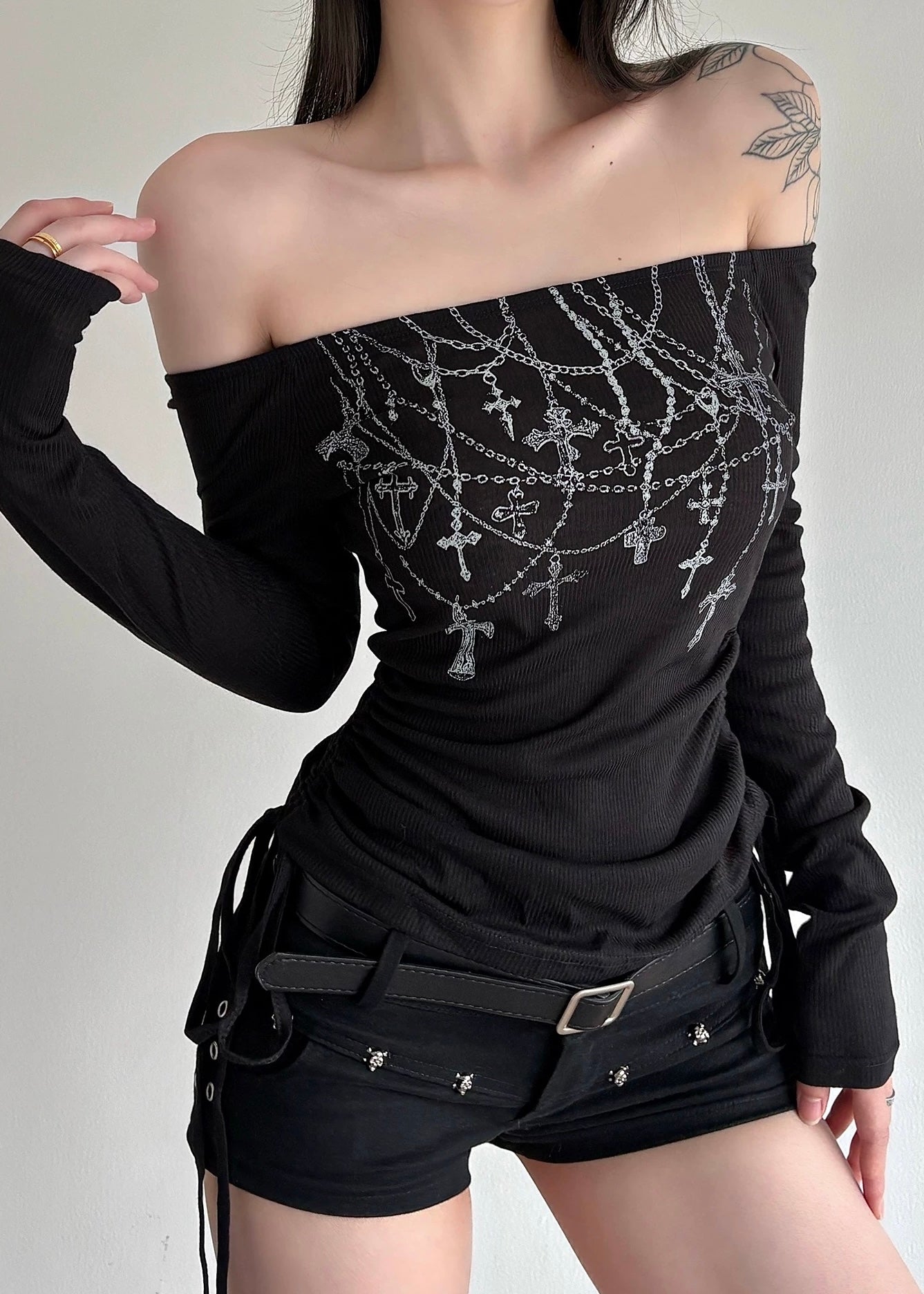 クロスチェーンプリントリボンT / vo1289