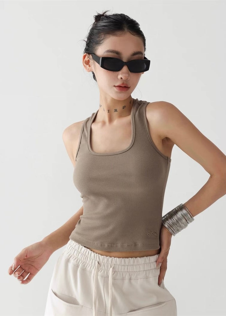Slim fit sleeveless top / AS1290