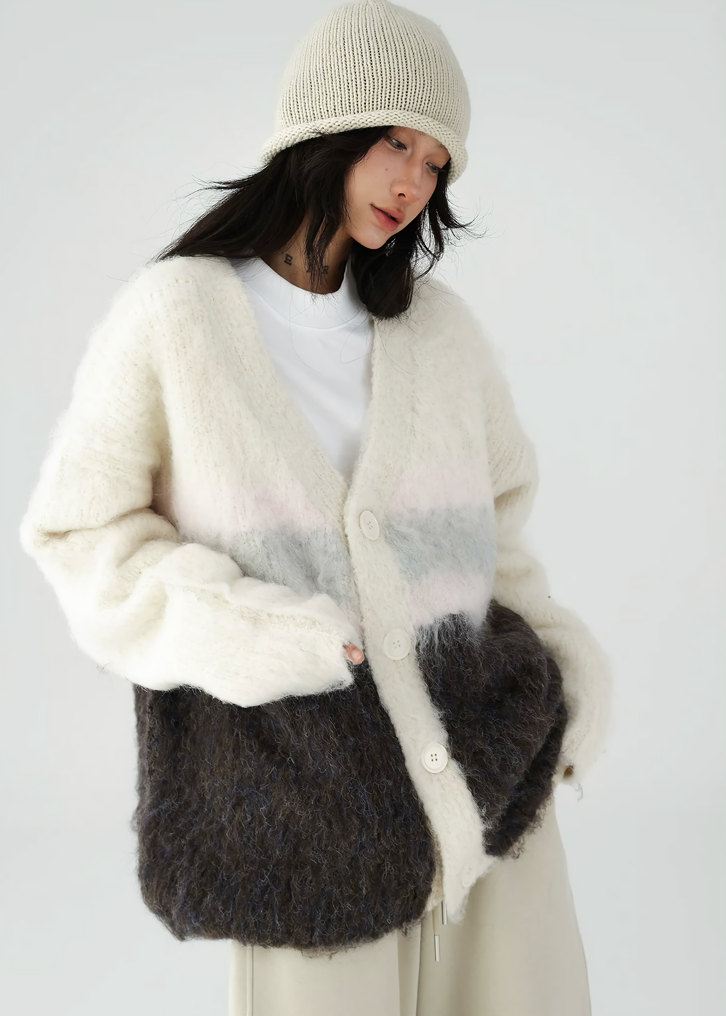 V-neck knit contrast color cardigan / AS1129 