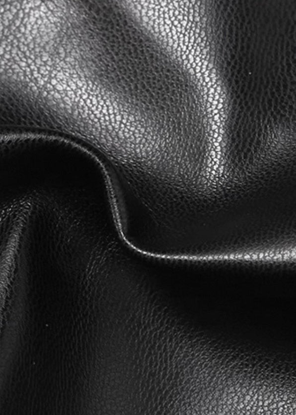 PUレザーフリルショートパンツ / VO1211