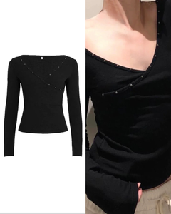 スタッズネックカットソー / vo1293