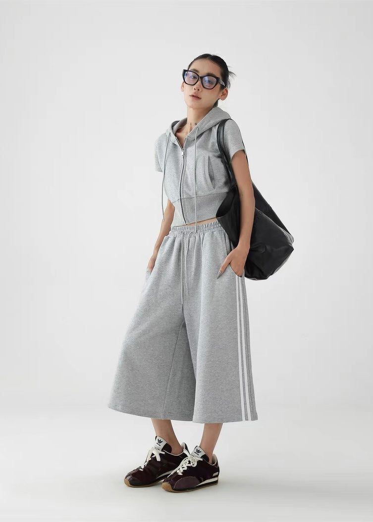 Hooded slim fit cropped top ＆ wide leg cropped pants / AS1295