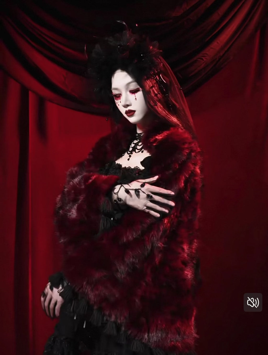 Red Goth Fur Coat Shawl / CT03